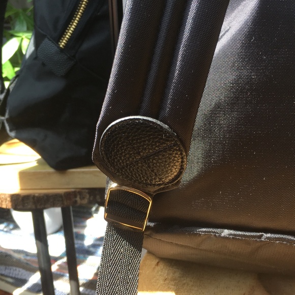 EXCLUSIVE! Black Tarteist by Tarte Backpack! - Picture 3 of 7